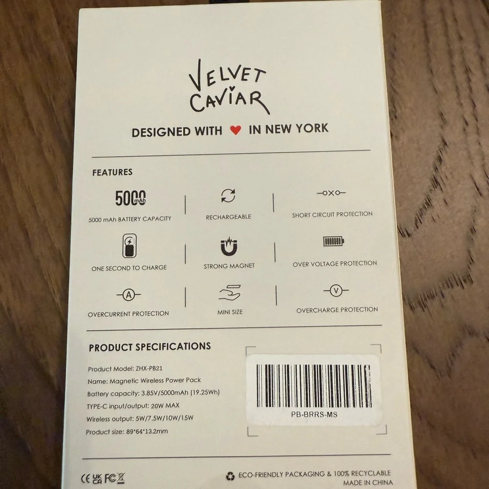Velvet Caviar Magnetic Wireless Power Pack – Berry Print – New in Box
